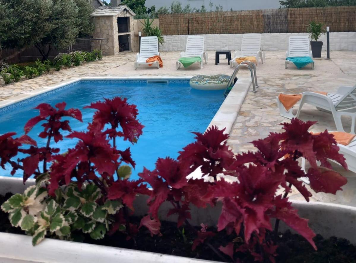 Holiday House M&A&K With Swimming Pool Kastel Stafilic Екстер'єр фото